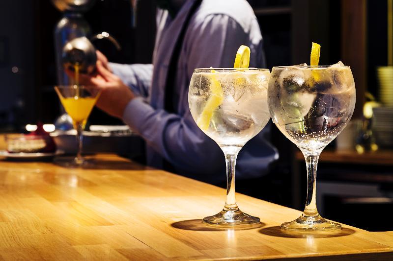 One Shot Luchana Madrid Ngoại thất bức ảnh