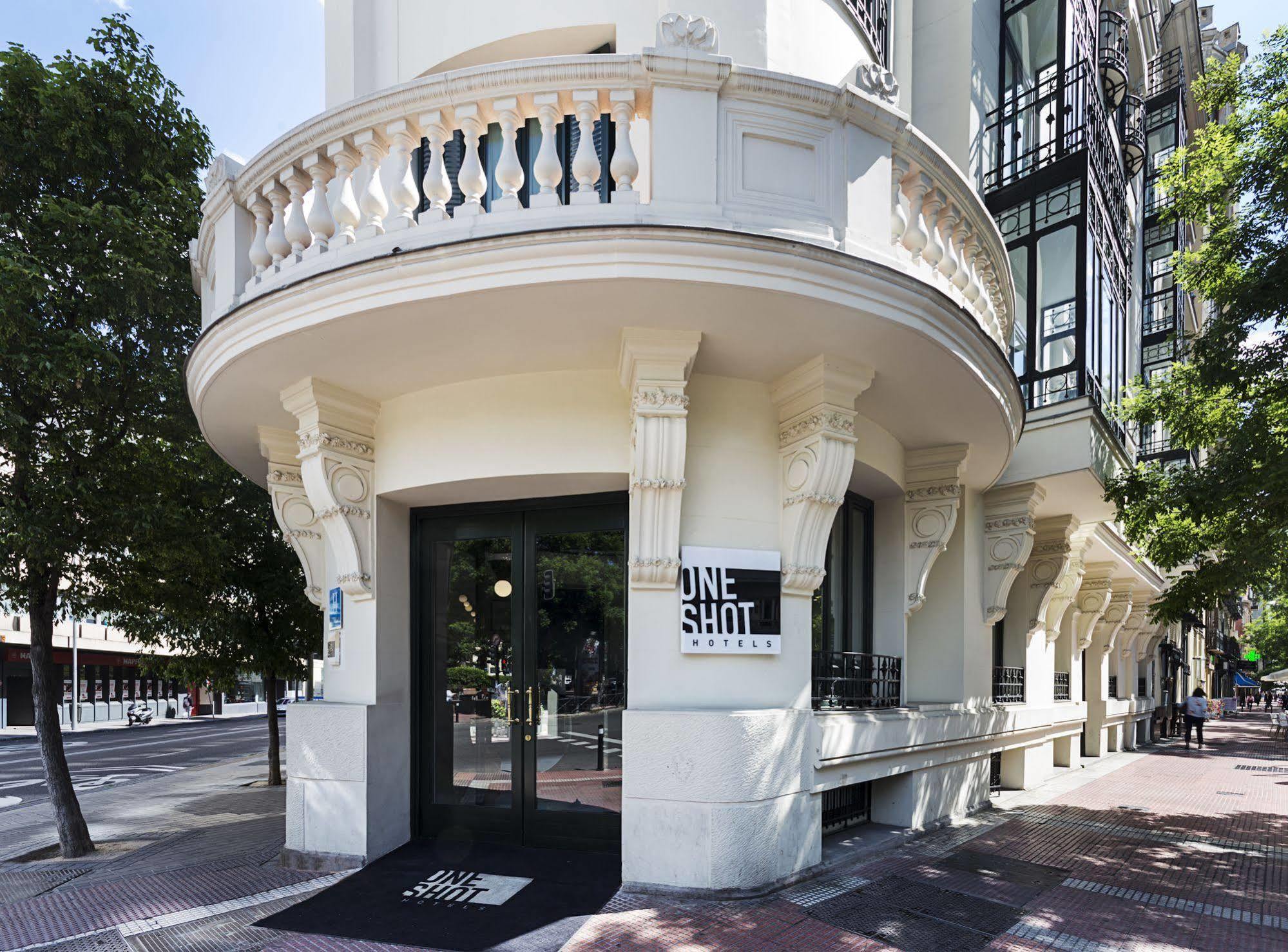 One Shot Luchana Madrid Ngoại thất bức ảnh